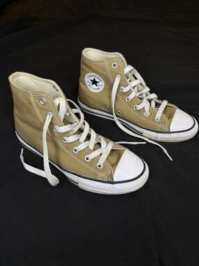 Converse Chuck Taylor All Star High Top Sneakers Tan